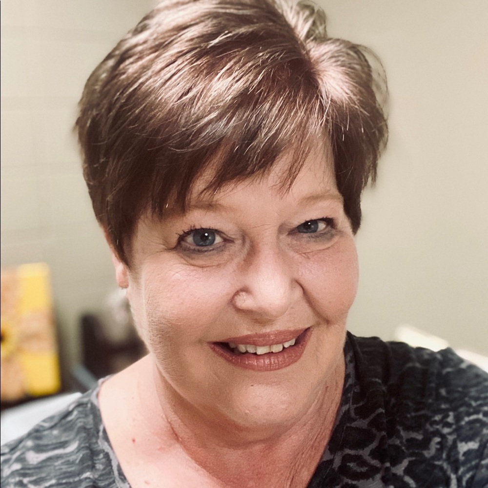 Meet your Posher, Janet